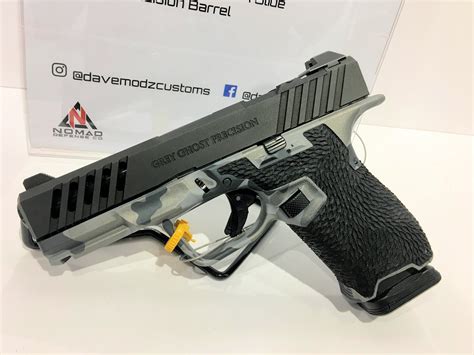 G19 frame. Customization is a major benefit of updating your Glock 19 Gen 5 frame. These frames come in different colors and textures to customize your gun. Many Glock 19 Gen 5 Frame Completes have improved ergonomics and grips. This can greatly enhance pistol control, especially under pressure. Glock factory frames are known for durability. 