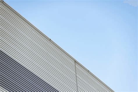 Gambar tanpa royalti Modern factory facade - Shutterstock - balustradellc