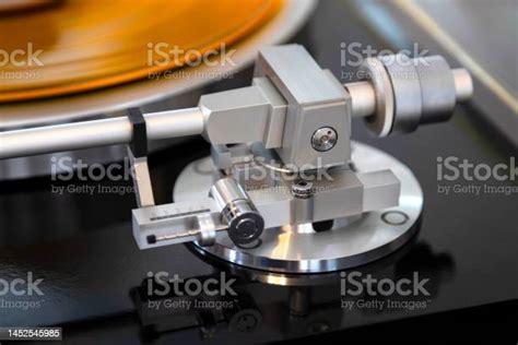 Gambar tanpa royalti Record tonearm - Shutterstock - balustradellc