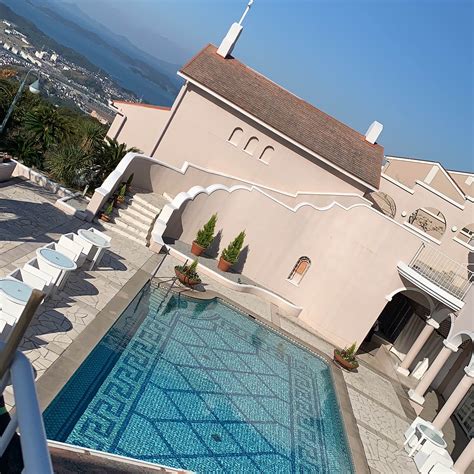 Gambar tanpa royalti Sasebo attraction - Shutterstock - wintechmobiles.com