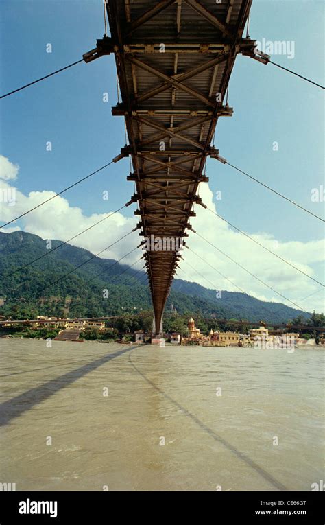 Ganga River Suspension Bridge - balustradellc