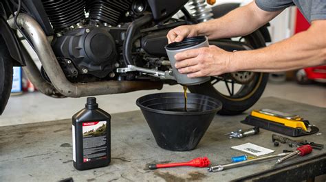 Ganti Oli Motor Sendiri Ini Caranya - Media Indonesia - balustradellc