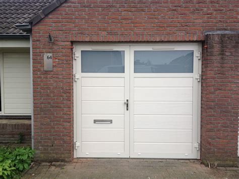 GARAGEDEUR VERVANGEN DOOR OPENSLAANDE DEUREN