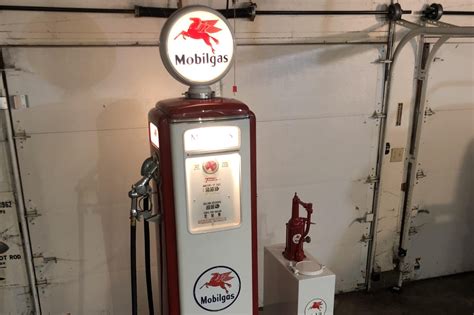 Gas Pumps - Vintage Restorations - muktibox.com