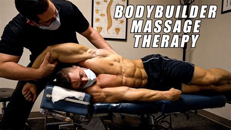 GAY MUSCLE MASSAGE