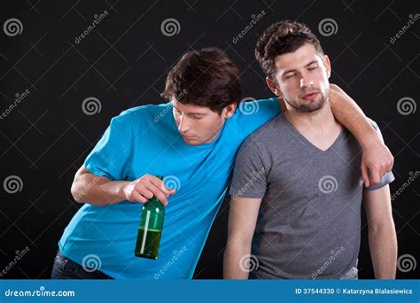 GAY amigos borrachos' Search