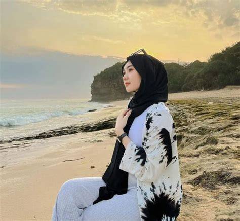 Gaya Foto Estetik Di Pantai - raincitystudios.com