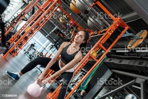 GAYA NGEWE BERDIRI gym bugil & abg ML setelah repair building wawasan digital powerful video panas rasakan sensasi liar image 1