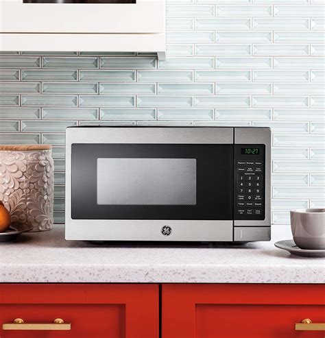 GE® 0.5 Cu.Ft. Capacity, 600 Watt Microwave Oven