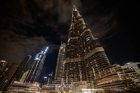 Gedung Pencakar Langit Dubai - balustradellc