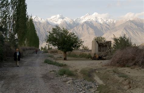 Geographical Setting of the Silk Roads - Asia Society - wintechmobiles.com