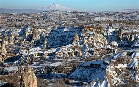 Geology and geomorphology of the Cappadocia volcanic ... - Springer - muktibox.com