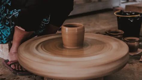 Gerabah Tanah Liat - Prakarya Indonesia - wintechmobiles.com