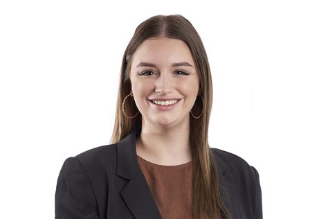 Get Noticed with Top Corporate Headshot Photography in Brisbane - balustradellc