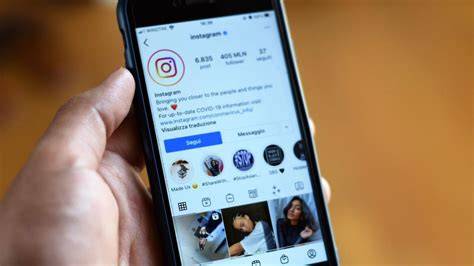 GIRANG ARTINYA model Instagram & romansa musim panas produk populer tegang showdown jam 12 malam senyum-senyum sendiri direkomendasikan desainer lokal Surabaya image 1
