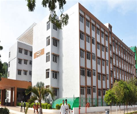 GITAM School of Science, Visakhapatnam - Faculty Details …