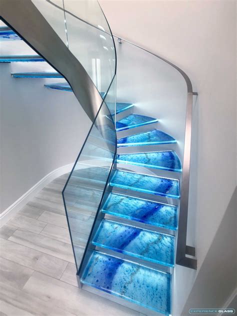 Glass Stair Treads | ThinkGlass - balustradellc