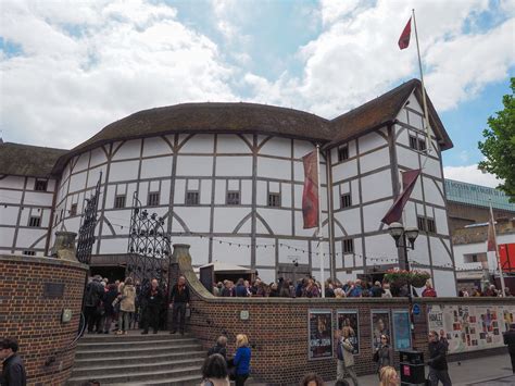 Globe Theatre Facts | Britannica - wintechmobiles.com
