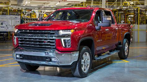 GM recalls 40,000 pickups over fire risk