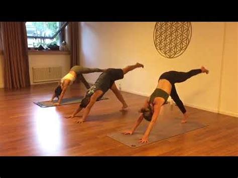 GOLDEN HOUR-Inside Flow Yoga - YouTube