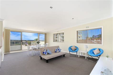 GOODHEW PHILIP - Pediatricians - 9 Sperry St, Wollongong New