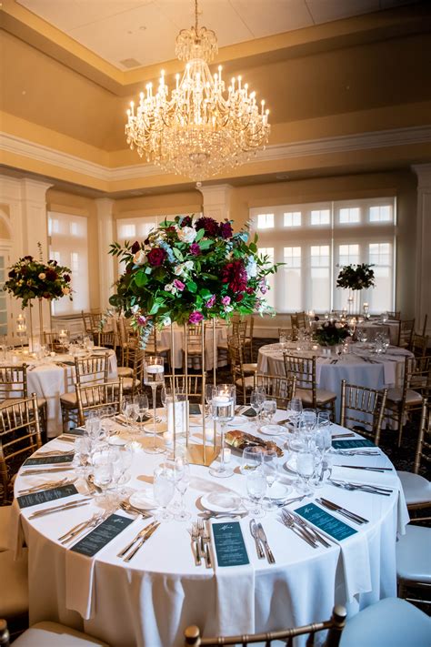 Gorgeous Wedding Centerpiece Ideas For Round Reception Tables - balustradellc
