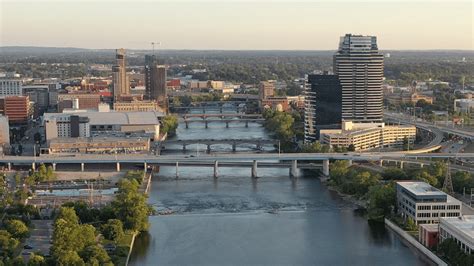 Grand River at Grand Rapids - National Oceanic and Atmospheric ... - coolestguyplanet.net