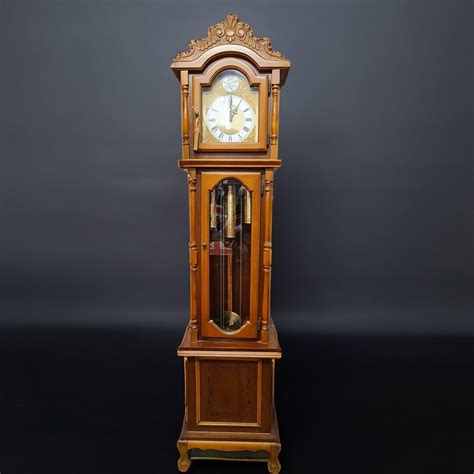 Grandfather clock - balustradellc