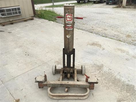 GRAY PORTAMATIC BF-100 Pnuematic Bumper Jack, 4,000 lb …