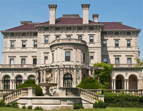 Great American Mansions and Grand Manor Homes Photos - ThoughtCo - balustradellc