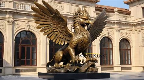 Gryphon Statue - Etsy - balustradellc