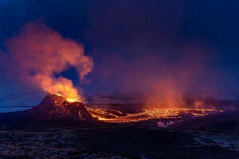 Guide to Iceland’s Volcanoes & Geothermal Activity - balustradellc