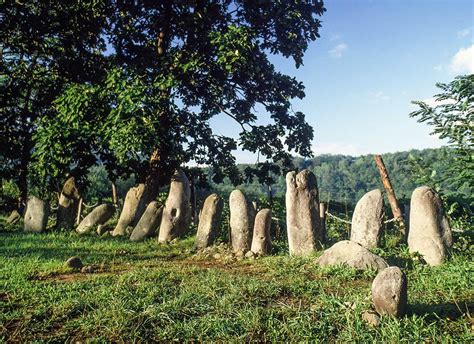 Guide to Megalithic Sites & Museums in Europe - Archaeology Travel - wintechmobiles.com