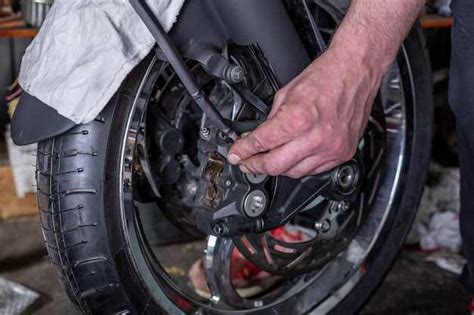 Guide to Replacing Your Motorcycle Clutch Step by Step - balustradellc