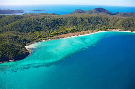 Guide to the Whitsunday Islands - Tourism Australia - wintechmobiles.com