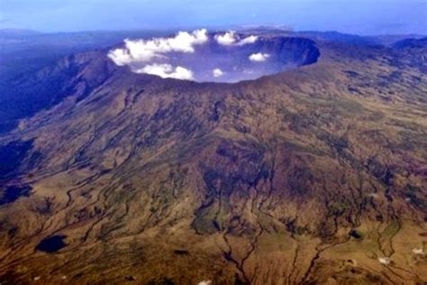 Gunung Tambora Berada Di Mana - wintechmobiles.com