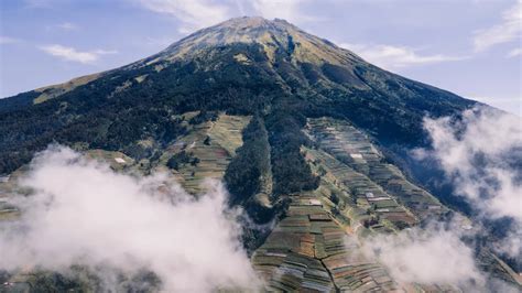 Gunung Tertinggi Di Indo - balustradellc