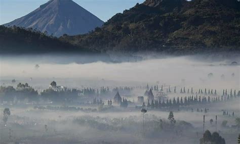 Gunung Yang Ada Di Dieng Wonosobo - balustradellc