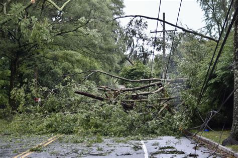 GW Parkway set to reopen as cleanup nearly complete following Saturday’s storm