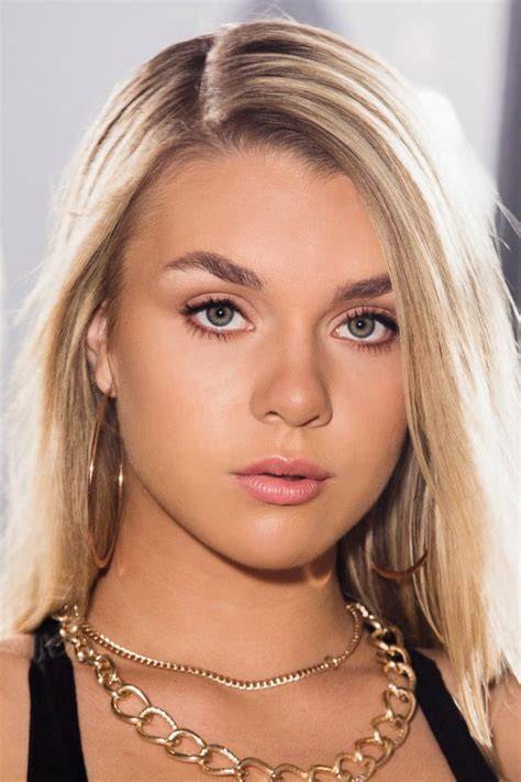 Gabbie Carter New