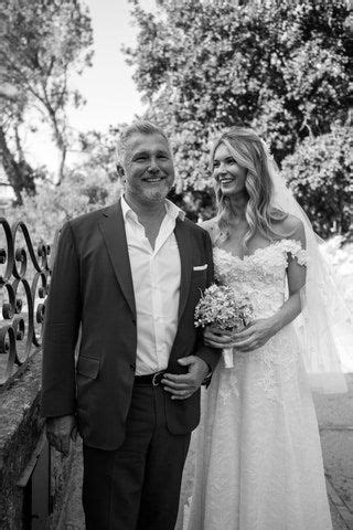 Gabriella de Givenchy Wore Her Family’s Haute Couture to Wed ... - Vogue