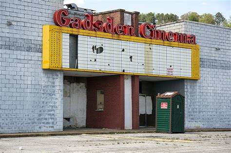 Gadsden cinema. On Thursday, Mayor Craig Ford announced a new luxury cinema experience to open at the Gadsden Mall later this year. The Premiere LUX Ciné will replace the 21-year-old Premiere Cinema with the... 
