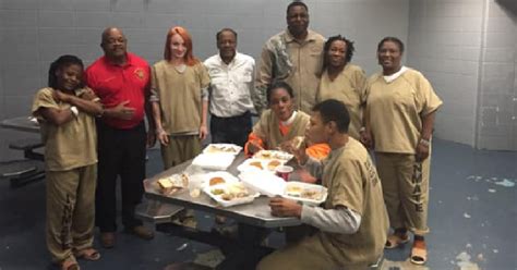 Gadsden county sheriff inmate search. Newstime: Alabama sheriff legally took $750,000 meant to feed inmates, bought beach house. In 2015, a sheriff in Morgan County loaned $150,000 from the inmate food fund to a corrupt car lot. The ... 