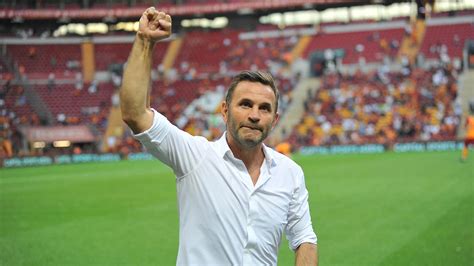 Galatasaray'da Okan Buruk'tan maç öncesi transfer açıklaması: "Mutluyum"