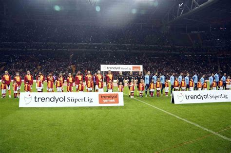 Galatasaray - Başakşehir maçını 45 bin 811 taraftar izledis