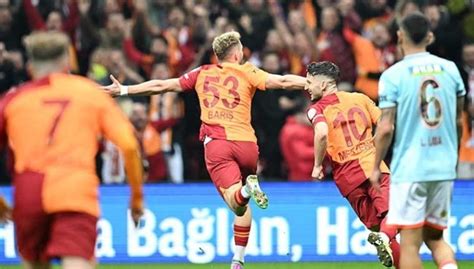 Galatasaray evinde Başakşehir'i rahat geçti! Galatasaray 2-0 Başakşehir
