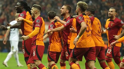 Galatasaray tarihindeki yabancı futbolcu sayısı 200'e yükseldi - Son Dakika Haberleri