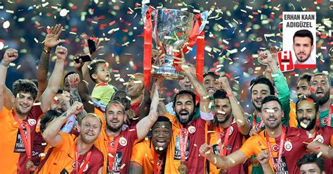 Galatasarayin kadikoyde kupa kaldirmasi