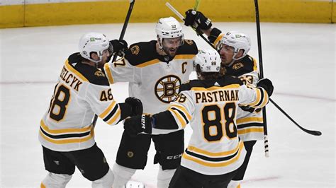 Gallery:  Bruins win another, 5-2 against the Capitals