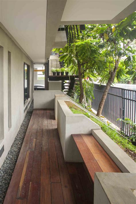 Gallery of Veranda House / sigit.kusumawijaya - 27 - ArchDaily